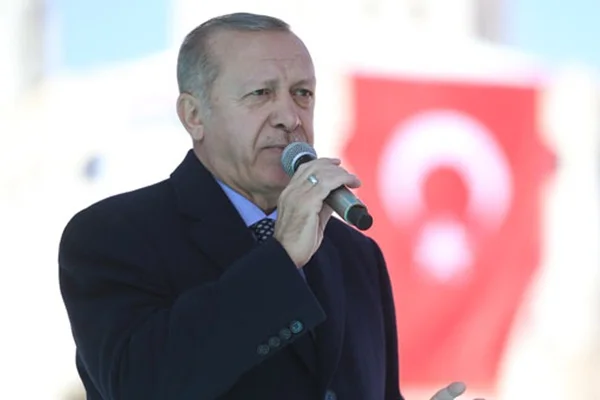 Erdoğan: Ankara'yı metrobüsle tanıştırmamız lazım