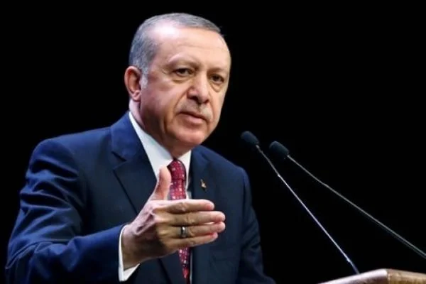 Erdoğan: CHP'de Kandil'deki terör baronlarının sözü geçiyor