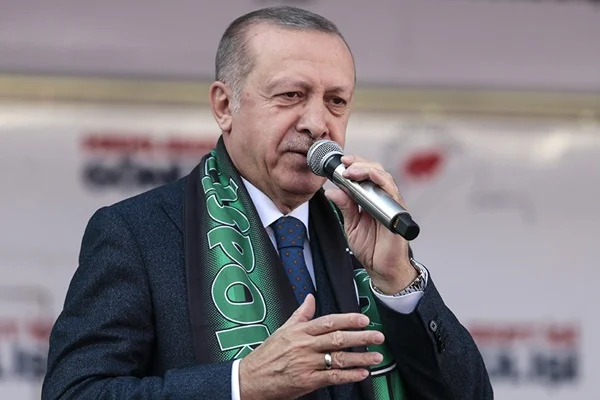 Erdoğan: Şimdiki kuyruk fırsatçılara ders verme kuyruğu