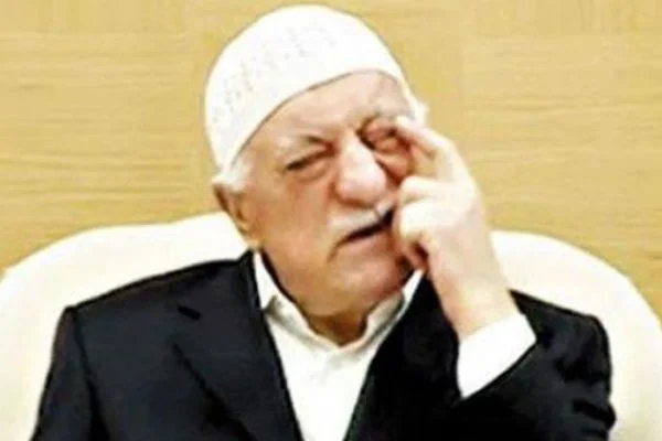 FETÖ'cülerin paraları kapı pervazlarında