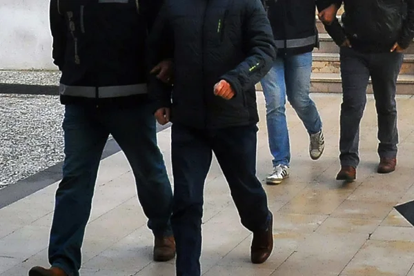 FETÖ soruşturması: 13 gözaltı kararı