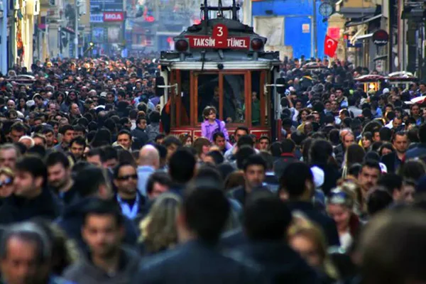 Gezici'nin anketine göre Türkiye'nin en güvenilir isimleri