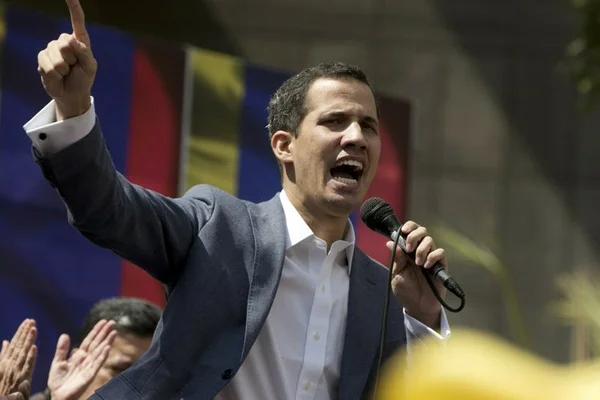 Guaido, İsrail'le ilişkilerin dorukta olmasından memnun