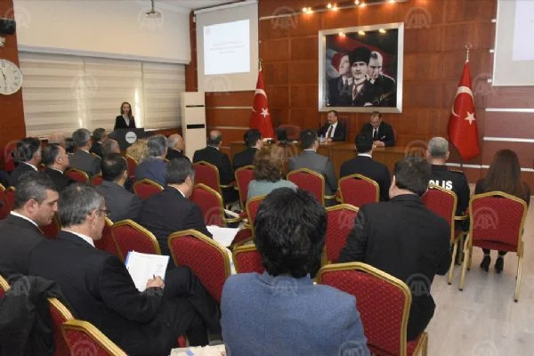 Gümüşhane'de sınıflara telefon ile girmek yasak