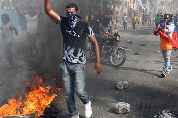 Haiti'deki hapishanede mahkumların hepsi firar etti