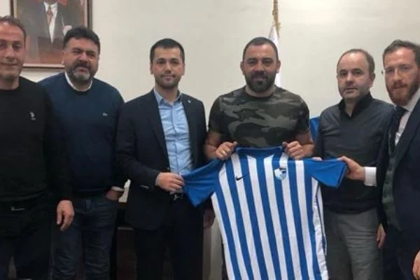 Hamza Yerlikaya'dan Erzurumspor'a ziyaret
