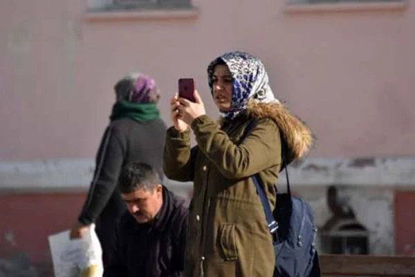 Hastane bahçesinde erkek cesedi