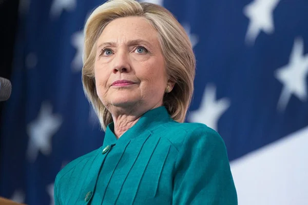 Hillary Clinton'dan INF açıklaması