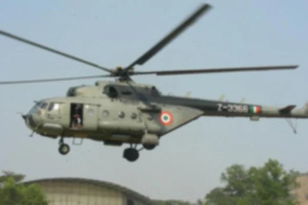 Hindistan'a ait helikopter düştü: Ölüler var