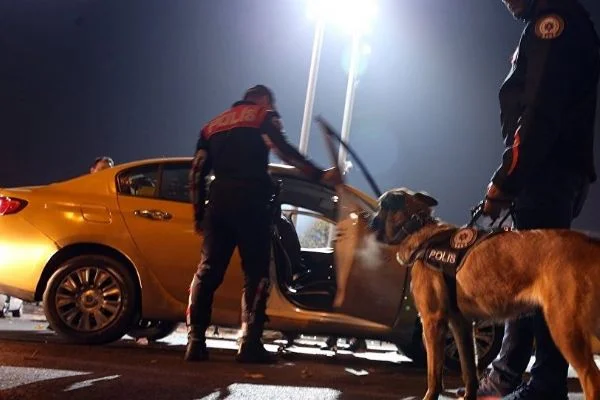 İçişleri Bakanlığı: Bir günde 575 bin kimlik sorgulandı, 3673 aranan kişi yakalandı
