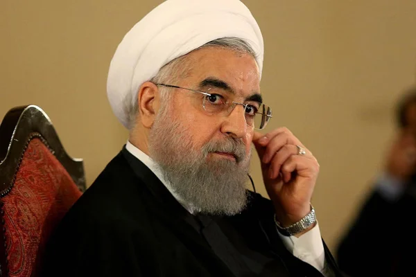 İran'da gündem: Ruhani İngiliz istihbaratından talimat alıyor