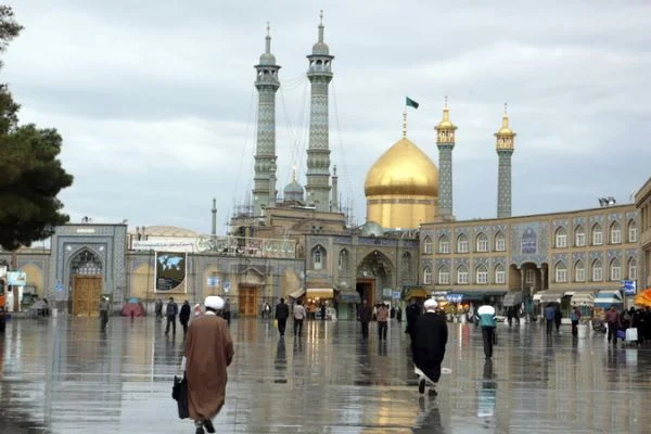 İran'daki medrese öğrencileri protesto çağrısı yaptı
