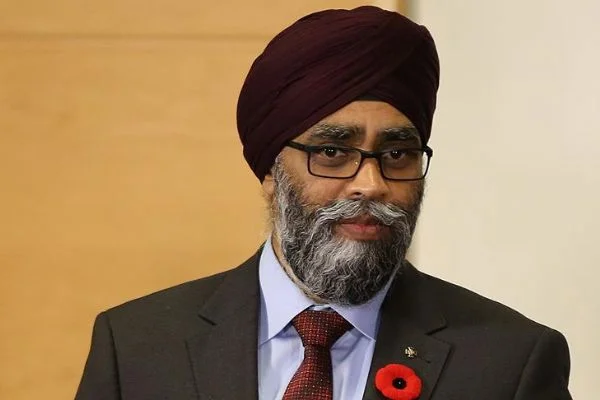 Kanada Ulusal Savunma Bakanı Sajjan: Venezuela'da askeri müdahaleyi düşünmek için çok erken