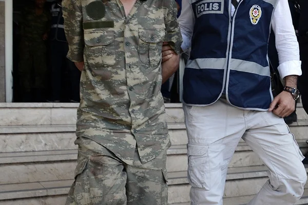 Kara Kuvvetleri Komutanlığında operasyon: 101 kişi hakkında gözaltı kararı