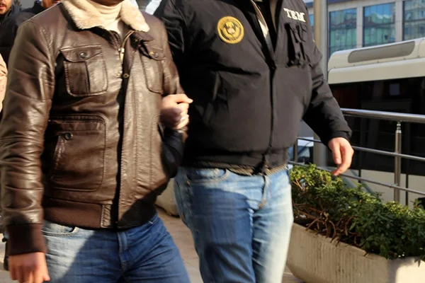 Kars'ta PKK operasyonu: 9 gözaltı