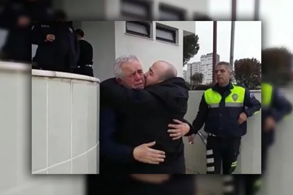 Kayıp Alzheimer hastası baba ile oğlunun kavuşması