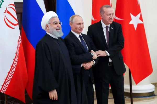 Lavrov'dan kafa karıştıran Türkiye açıklaması!