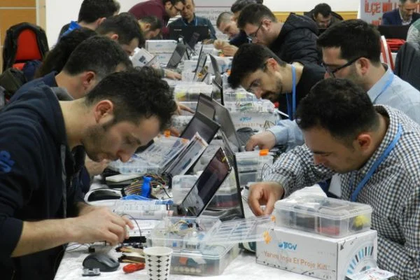 MEB'ten öğretmenlere teknoloji eğitimi