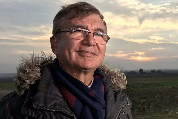 Mesut Hakkı Caşın: Esed ile yakınlaşma olabilir
