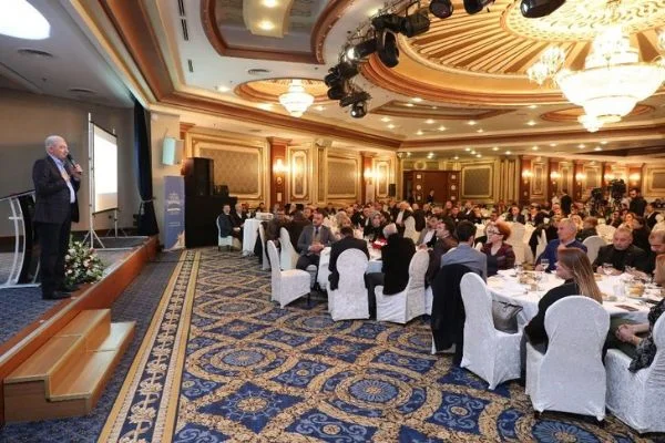 Mevlüt Uysal: Büyükçekmece'nin potansiyeli ile bu ilçeyi İstanbul'un en güzel ilçesi yapabiliriz