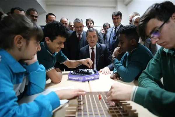 Milli Eğitim Bakanı Ziya Selçuk, Bursa'da