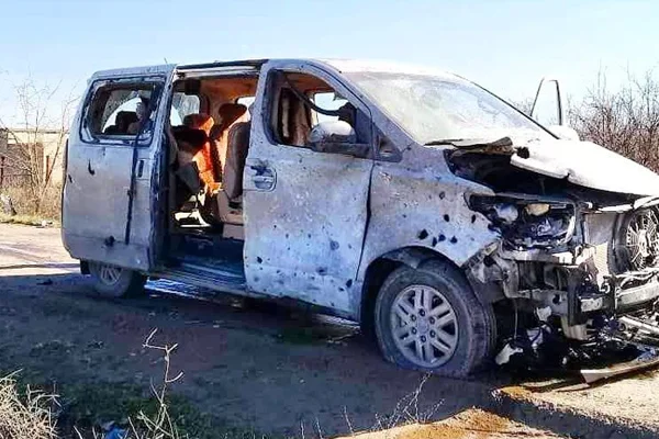 "Münbiç'te PKK'lıları taşıyan minibüs patlatıldı"
