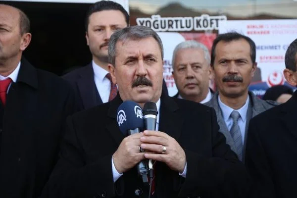 Mustafa Destici: Yüz bin Ermeni'yi sınır dışı edelim