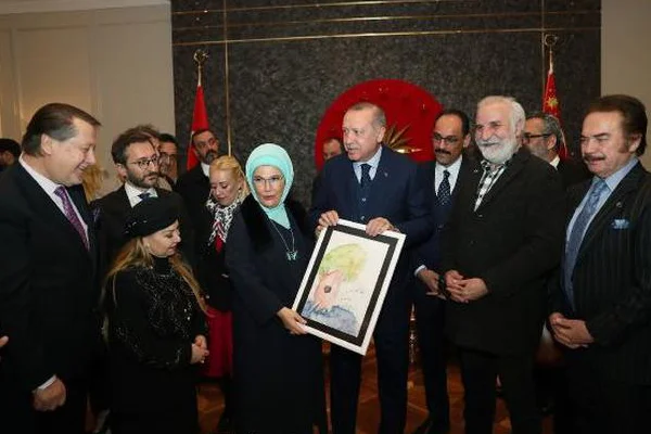 Sanatçılardan Erdoğan'a sürpriz