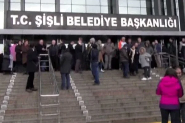 Şişli Belediyesi binasında yangın