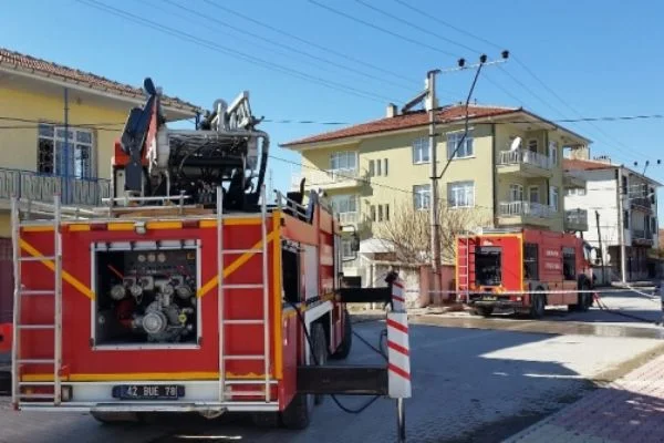 Sobadan çıkan yangın evi kullanılamaz hale getirdi