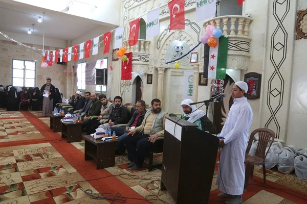 Suriye'de 'Çocuklar Camide Buluşuyor'
