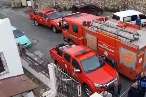 Tatil beldesi Bodrum'da evin terasında patlama