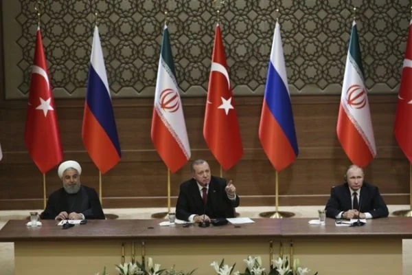 Üçlü Zirve sonrası ortak basın açıklaması
