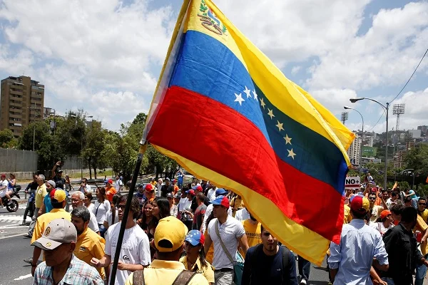 Venezuela'da muhalefet ve iktidarın konser yarışı