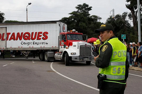 Venezuela'dan yardım kamyonları yakıldı iddialarına cevap