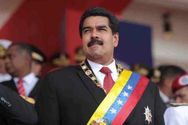 Venezuela ordusu Kolombiya sınırına asker yığacak