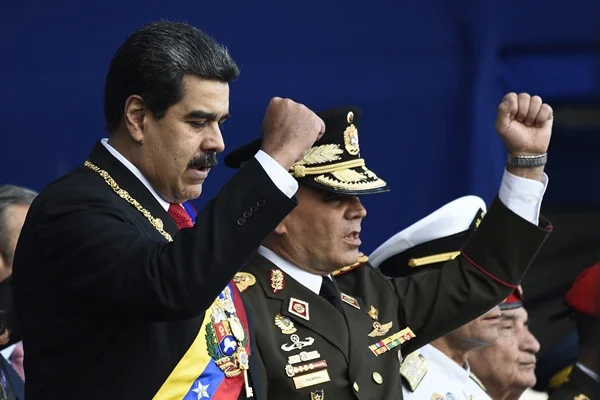 Venezuela Savunma Bakanı: Cesetlerimizi çiğnemeleri gerekecek