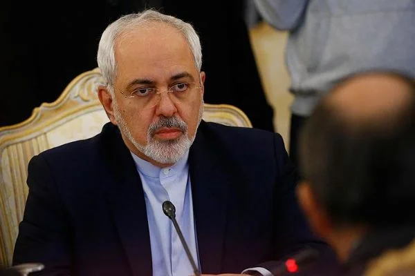Zarif: Tüm İranlılar ABD'nin baskısına rağmen 40 yıllık ilerlemeyi kutluyor