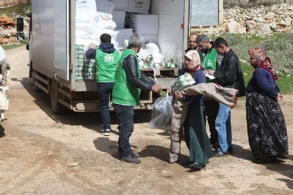 Afrin'deki 2 bin aileye yardım