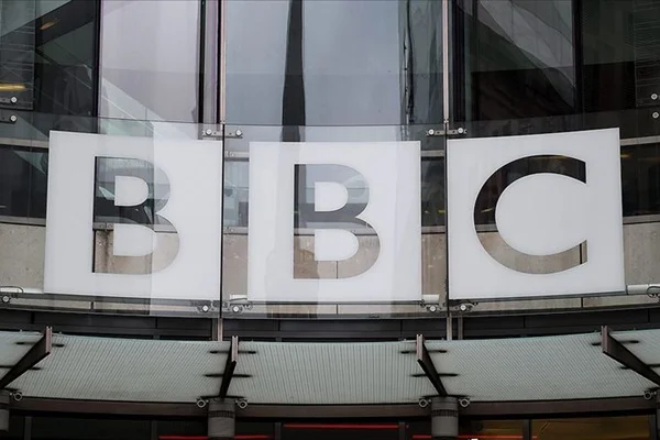 BBC yalan haber yaptığını kabul ederek özür diledi