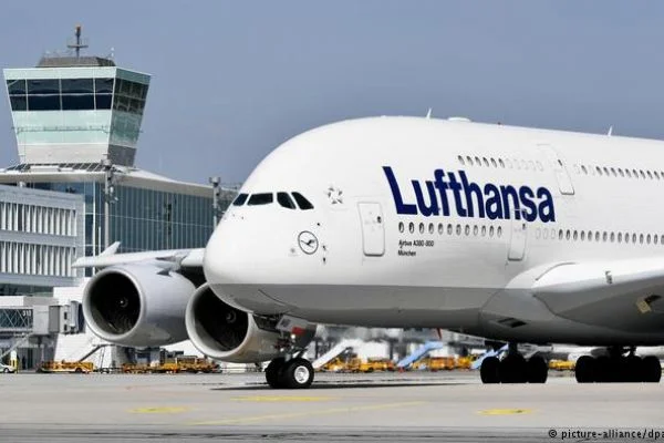 Bir haftayı geçen yazılım sorunu halledilemedi: Lufthansa dökülüyor; rötarlar arttı, yolcular öfkeli