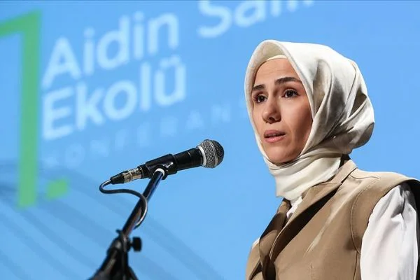 "Bize yegane rehber öz değerlerimiz ve objektif bilimsel çalışmalar"