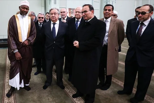 BM Genel Sekreteri Guterres'ten New York'ta cami ziyareti