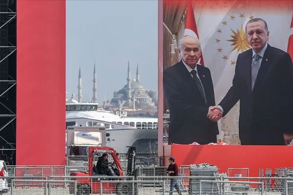 Cumhur İttifakı'nın 'Büyük İstanbul Mitingi' için vatandaşlar Yenikapı'da toplanıyor