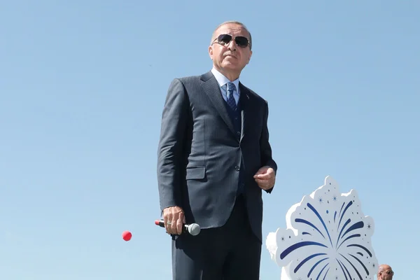 Cumhurbaşkanı Erdoğan: Karşımızda dörtlü çete var, Kandil'den yönetiliyor