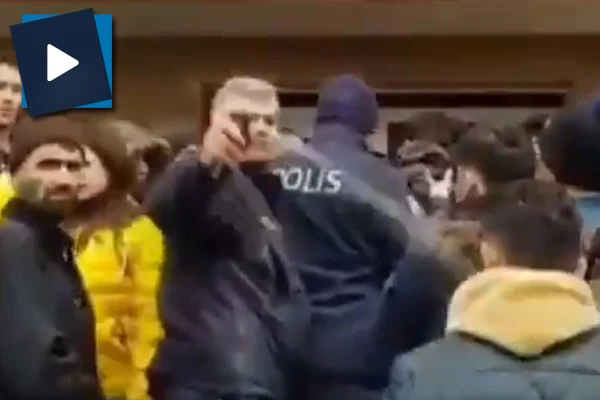 Denizli İl Göç İdaresi önünde skandal hareket!