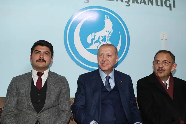 Erdoğan'dan Ülkü Ocaklarına ziyaret