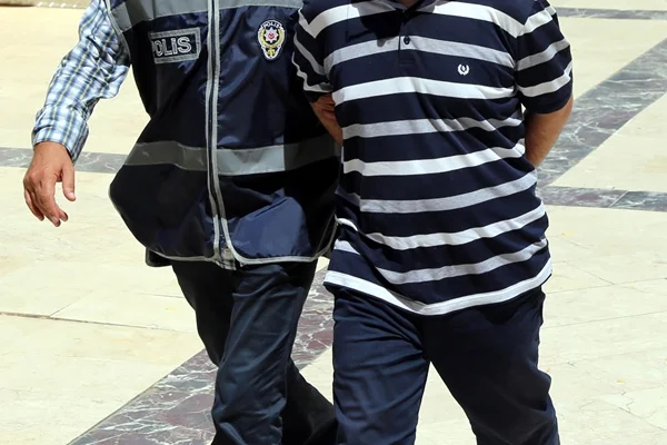 FETÖ sanığı eski kaymakama beraat