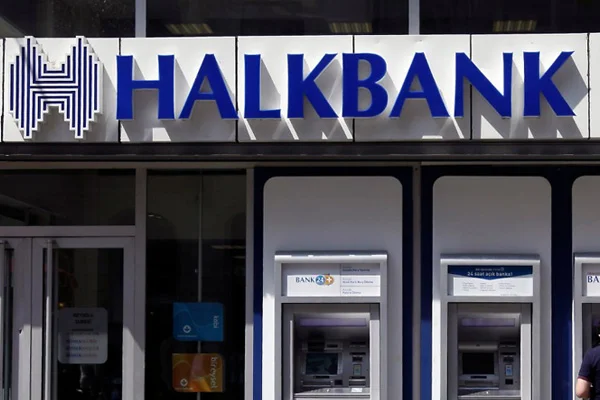 Fitch'ten kritik Halkbank kararı