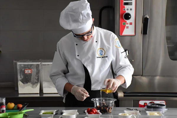 Gastronomi mezunlarına öğretmenlik yapabilecek